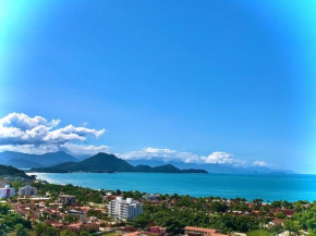 Amplo apê condomínio piscina Toninhas Ubatuba